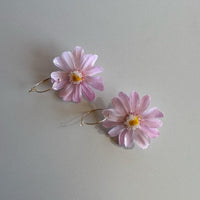 Frameless Light Pink Daisies with Hoops