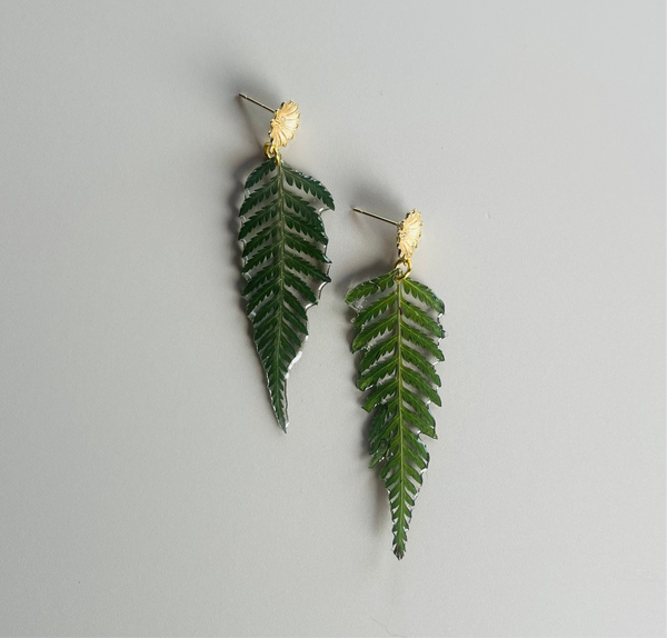 Frameless Ferns with Gold Flower Studs