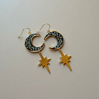 Queen Anne's Lace Crescent Moon & Star