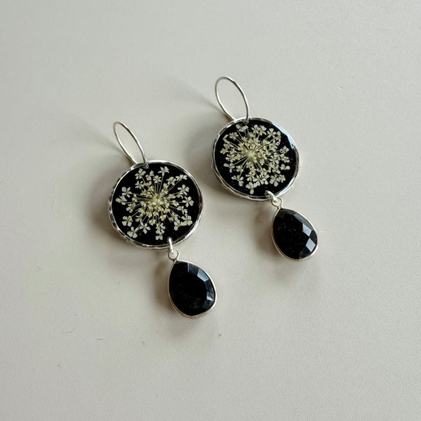 Queen Anne's Lace Sterling Silver with Faceted Black Onyx