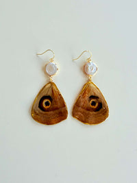 Real Salassa thespis Giant Saturn Silkmoth Wing with Freshwater Pearls