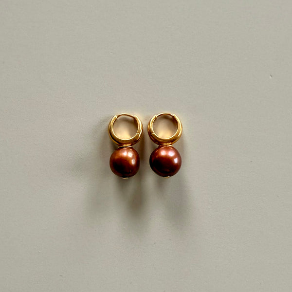 AAA Chocolate Copper Freshwater Pearls with Gold Huggies