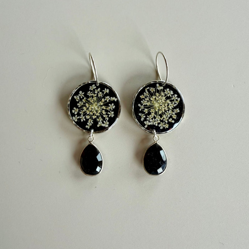 Queen Anne's Lace Sterling Silver with Faceted Black Onyx