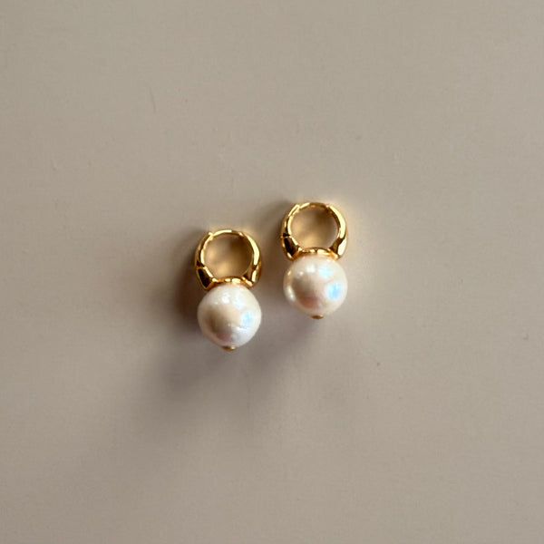 AAA Freshwater Pearls on Vermeil Huggies