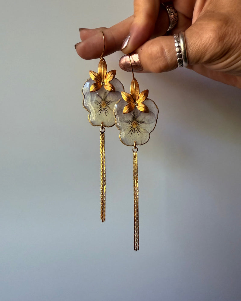 Crowned Gold Leaf Edged Pansy with Gold Tassel