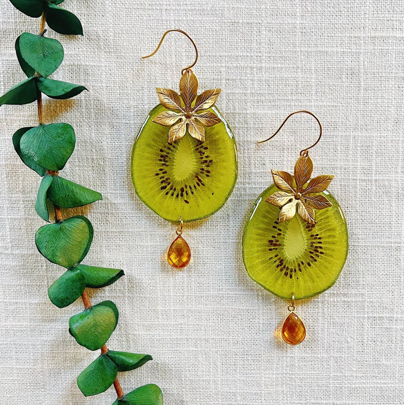 Kiwi Slice with Brass Leaf & Citrine Quartz