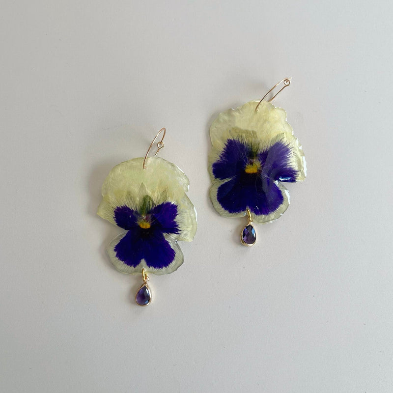 Large Frameless Yellow Pansies with Amethyst