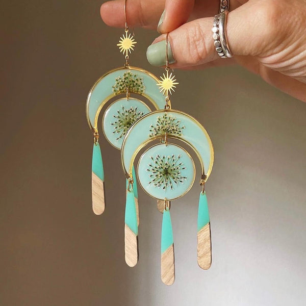 Queen Anne's Lace Seafoam Eclipse with Triple Resin & Wood Dangles