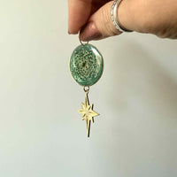 Queen Anne’s Lace Green Moon and Star