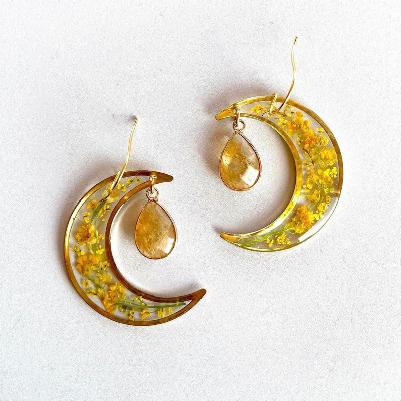 Yellow Alyssum Crescent Moon with Honey Quartz