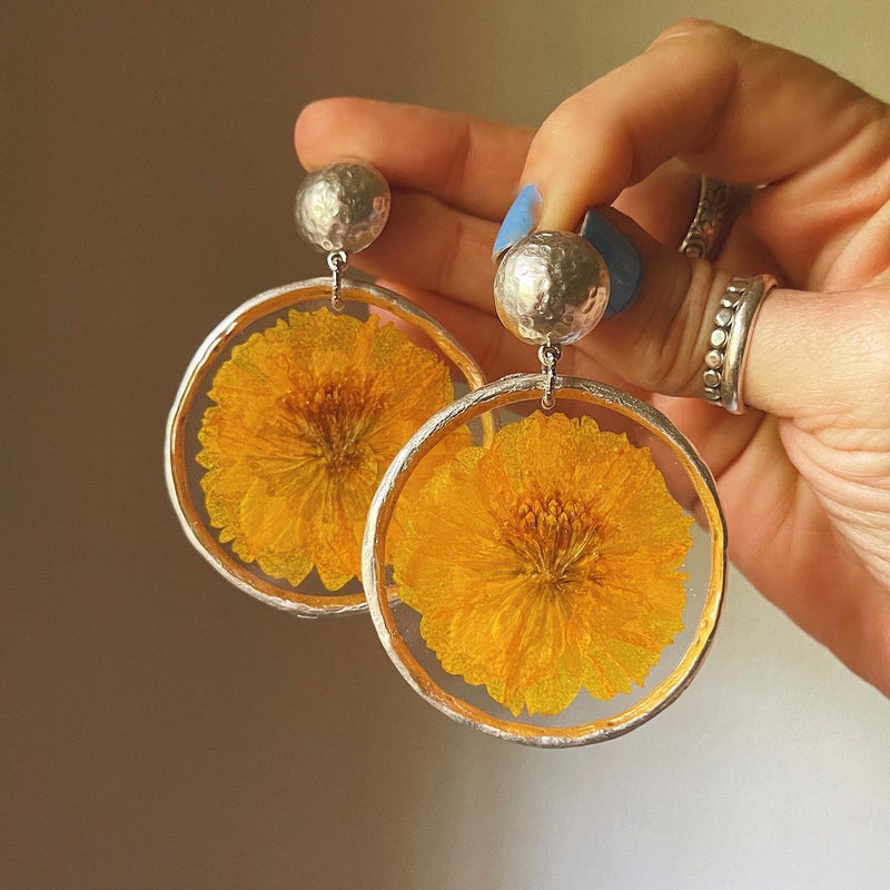 Yellow Cosmos with Siilver Hamerred Domed Stud
