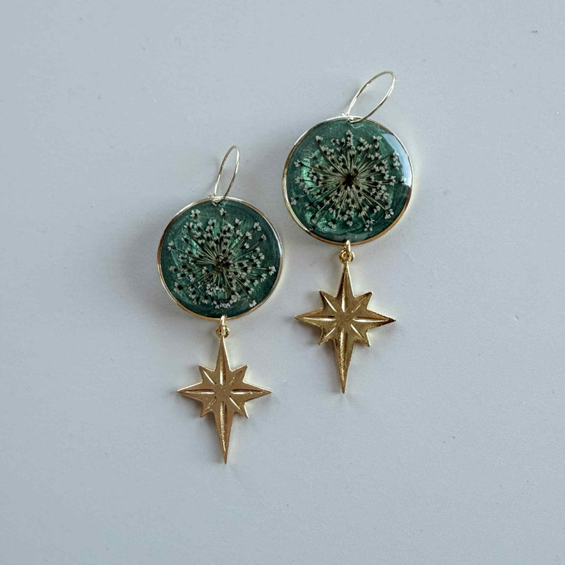 Queen Anne’s Lace Green Moon and Star