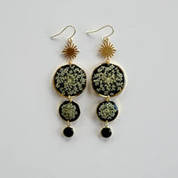 2-Tiered Queen Anne's Lace with Black Tourmaline