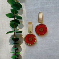 Red Daisy Rounds with Semi-Rectangular Studs