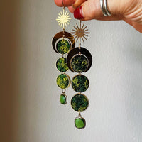 3-Tiered Moss Eclipse with Emerald Quartz Crystal
