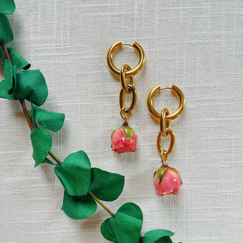3D Pink Rose in Chains
