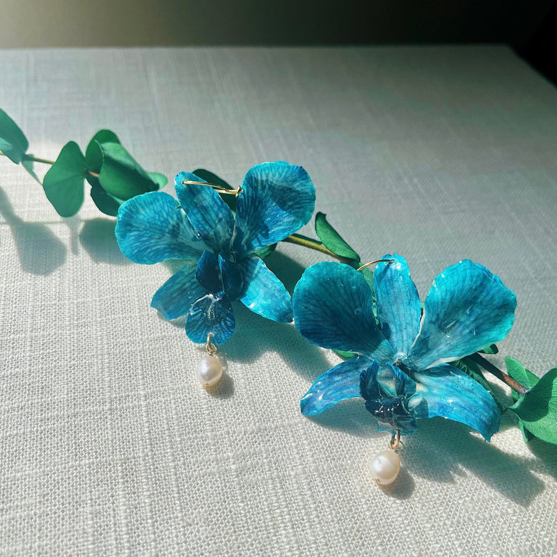 Frameless 3D Turquoise Orchids with Freshwater Pearls