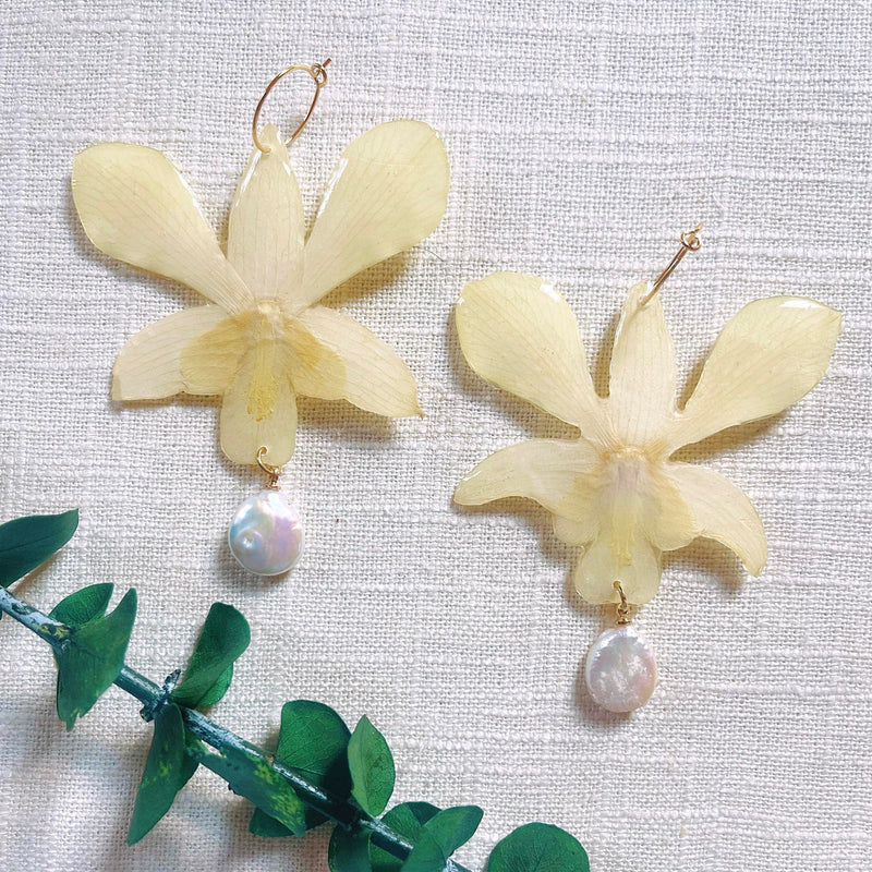 Frameless Pressed Vanilla Orchids with Freshwater Pearls and Hoops