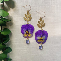 Frameless Purple & Yellow Pansy with Pale Amethyst and Leaf
