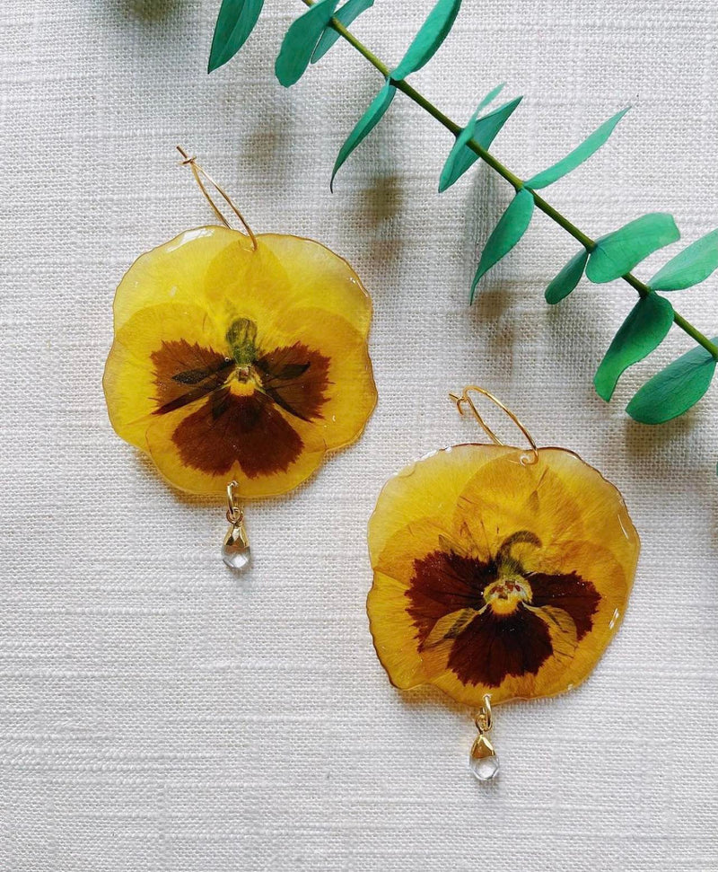 Frameless Yellow Pansies with Clear Quartz