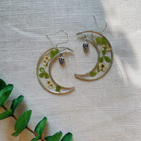 Greenery & Spirea Crescent with Pinecone - Silver