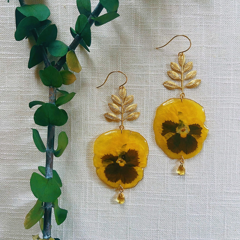Medium Frameless Yellow Pansies with Brass Leaf & Small Topaz