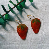 Simple Strawberries with Hoops