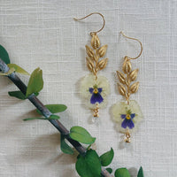 Small Frameless Cream & Purple Pansies with Brass Leaf & Moonstone