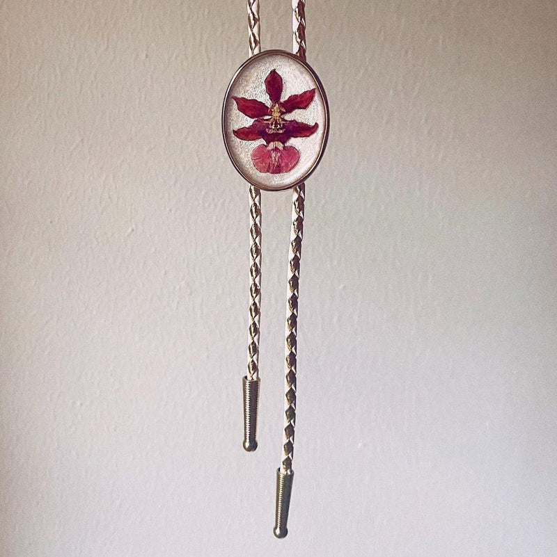 Sweet Baby Orchid Bolo Tie