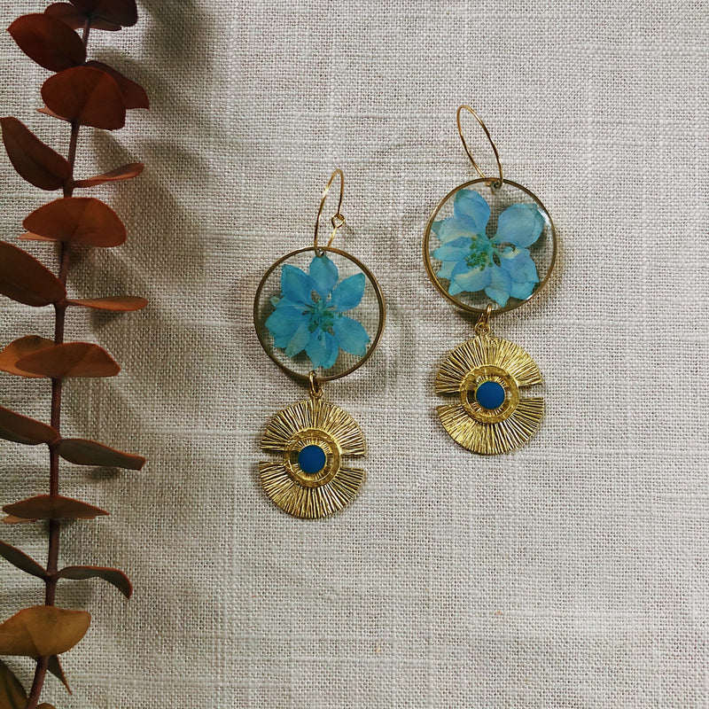 Blue Larkspur and Sun Disc Accents