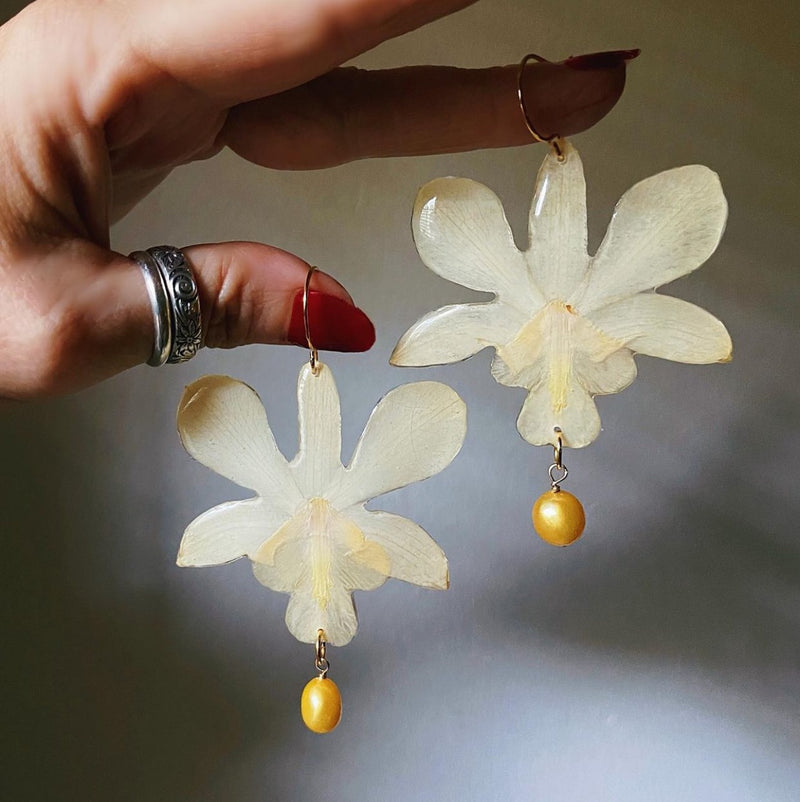 Frameless Pressed Vanilla Orchids with Freshwater Pearls and Hoops